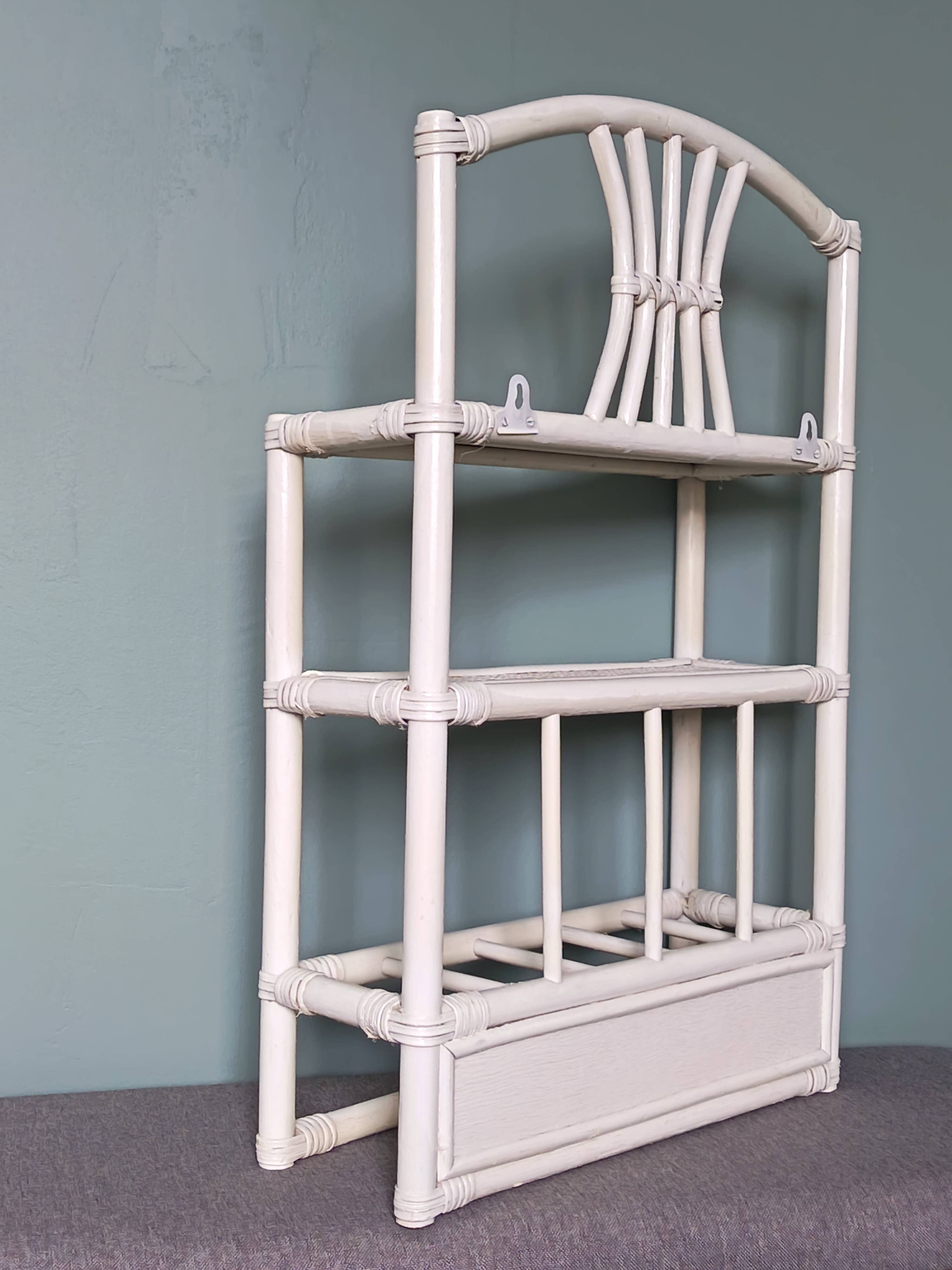 Etagère murale en rotin vintage