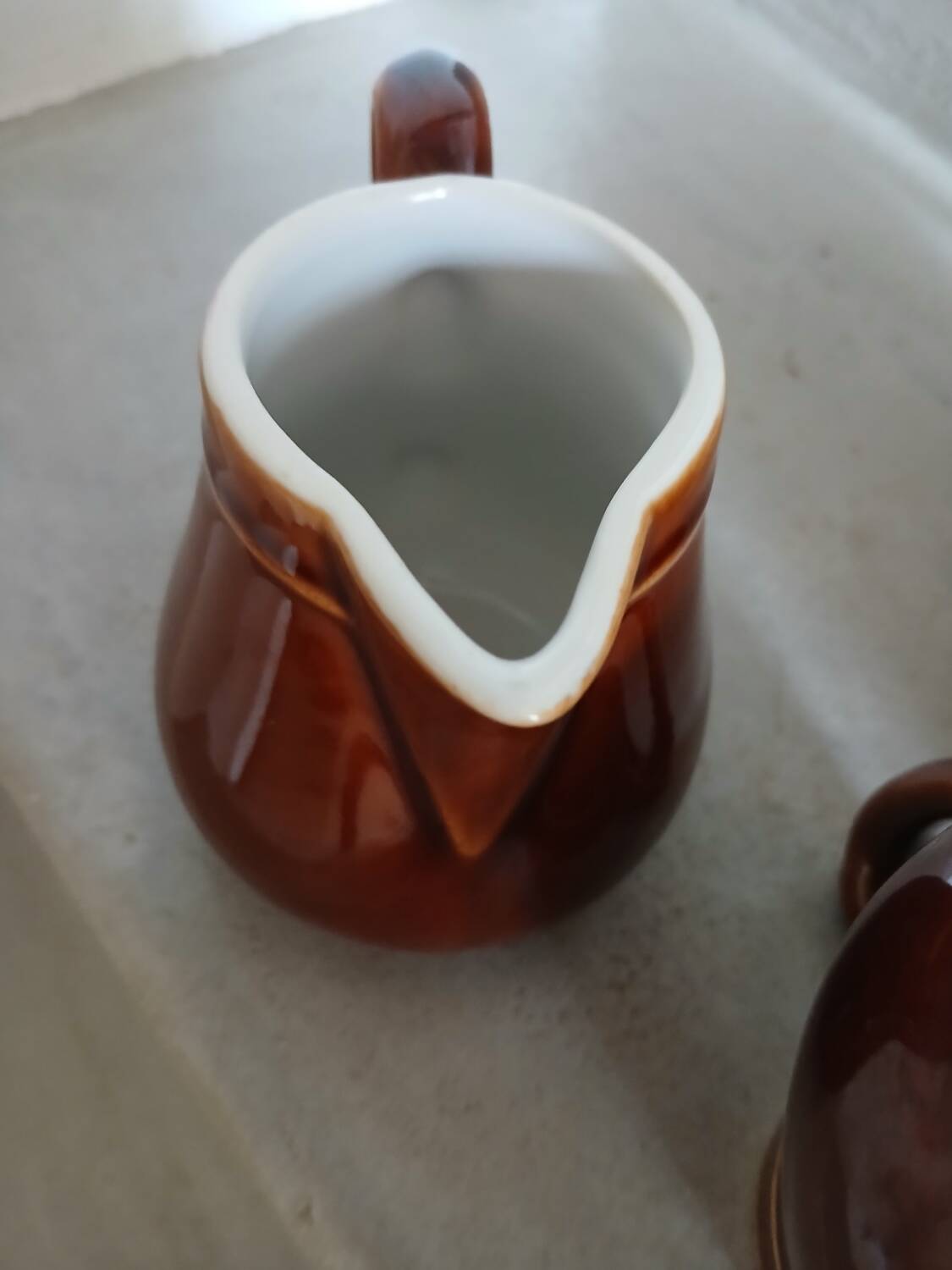 5 small milk pots/bistro cream