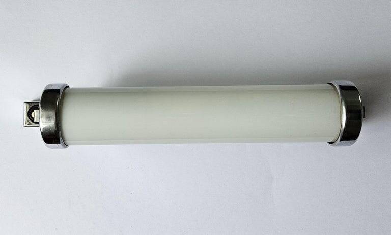 Rare chrome design Bauhaus, Art Deco, functionalism wall lamp, 1930s