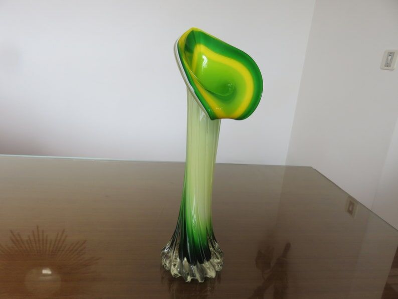 Vase soliflore arum in Murano glass yellow and green 60s 70s