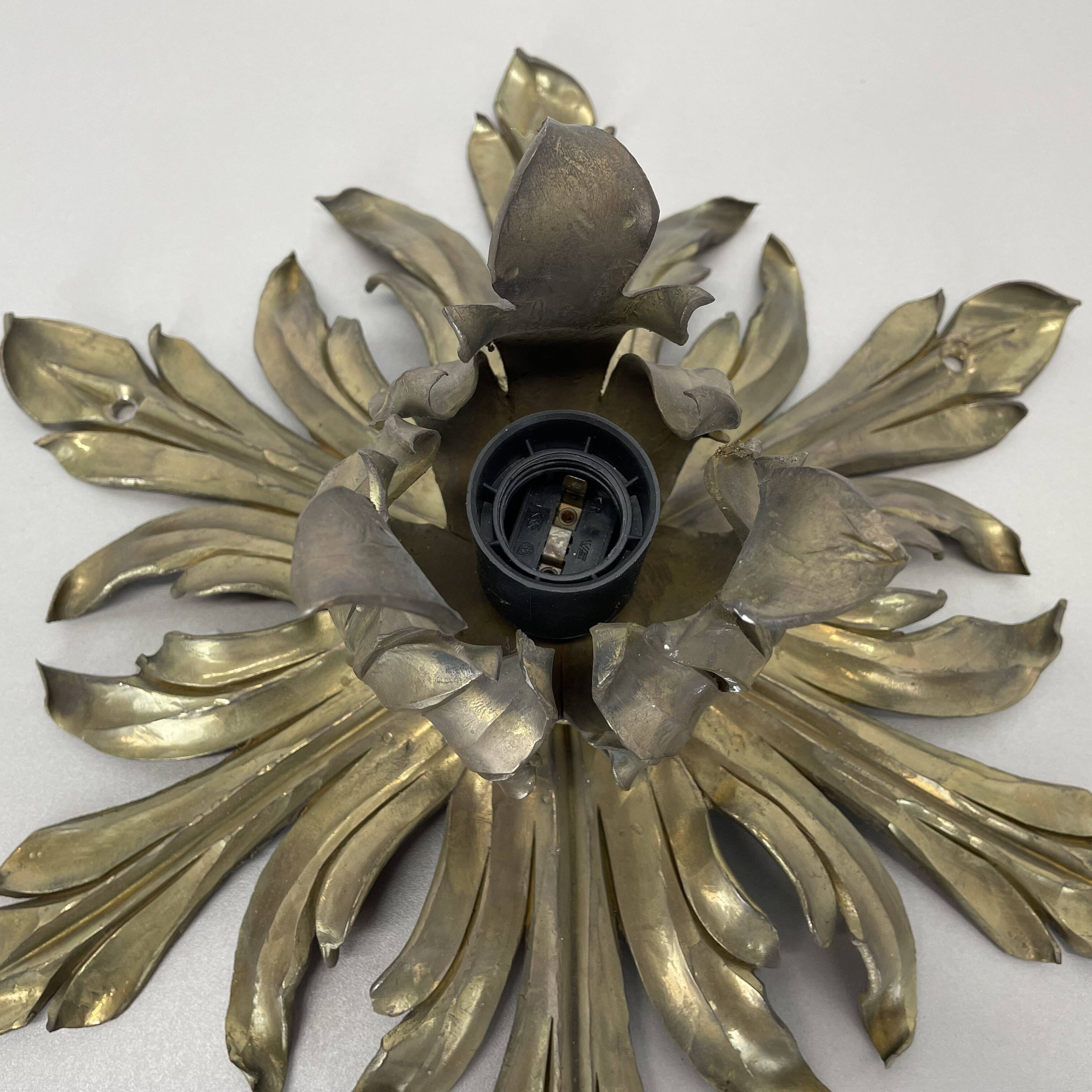 Applique murale de théâtre florale de style Stilnovo en laiton fait main de 35 cm, Italie 1970