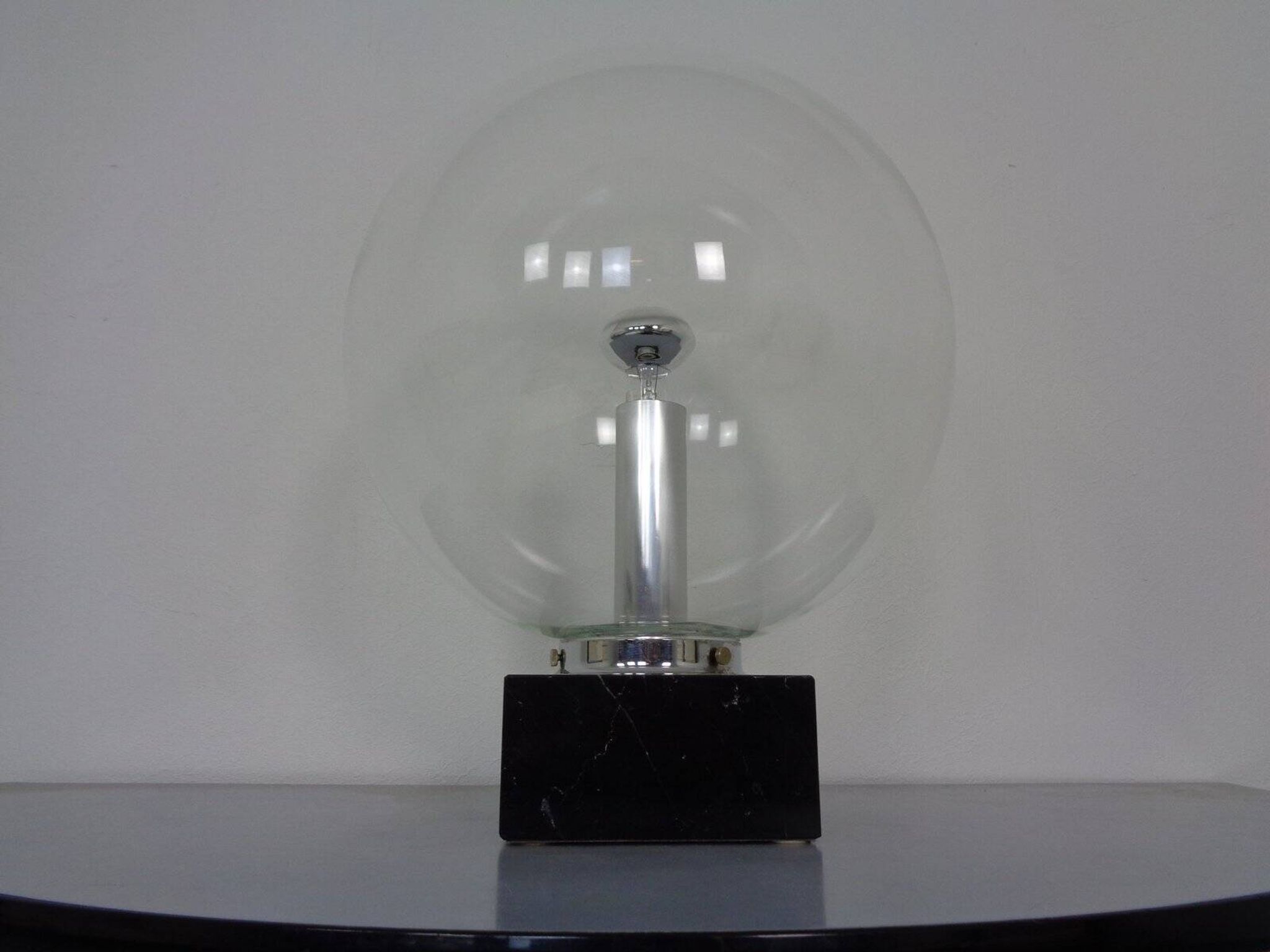 Large glass globe and marble table lamp from Erco, 1960s.