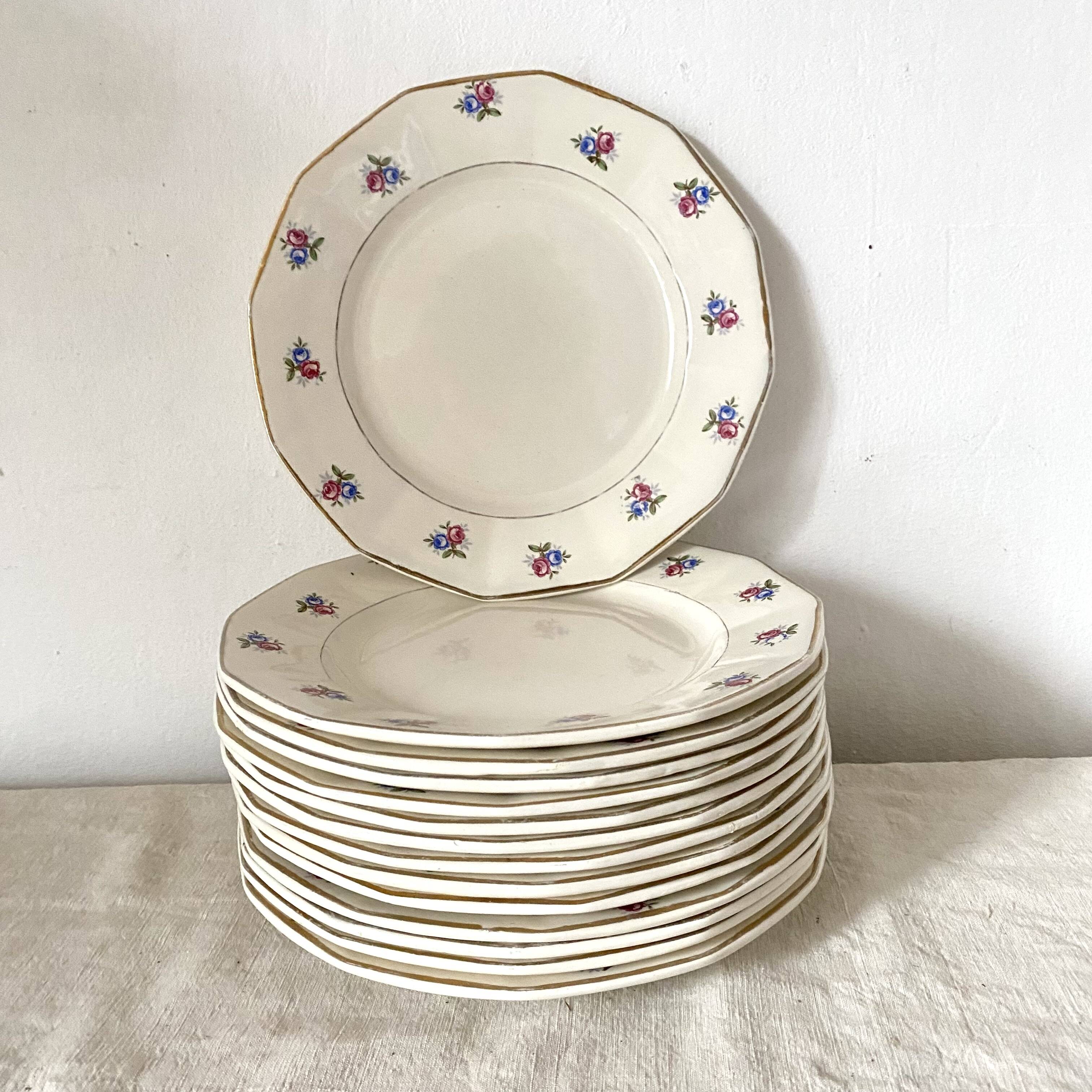 Digoin Sarreguemines dinner plates, floral