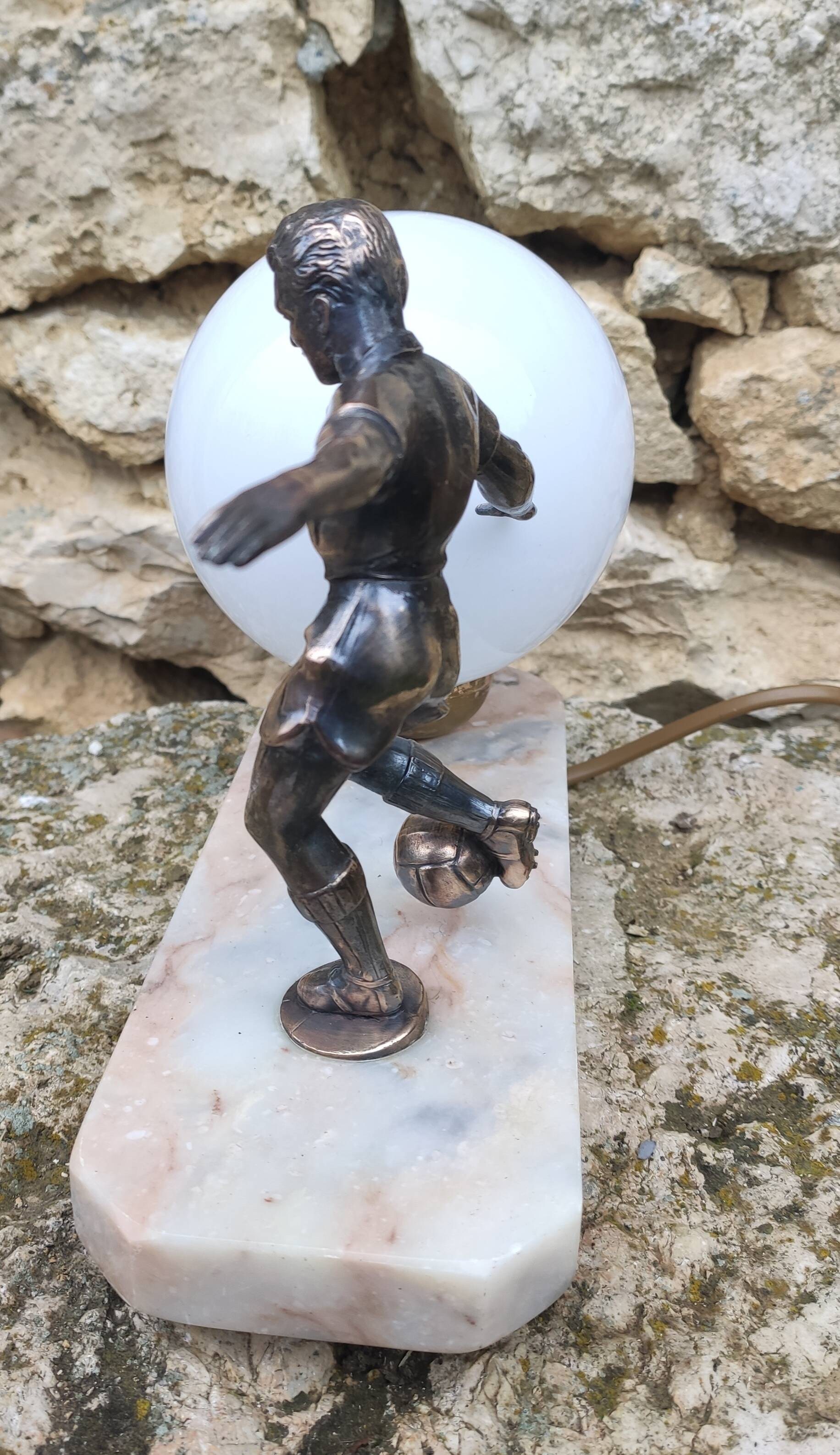 Art deco lamp in footballer marble