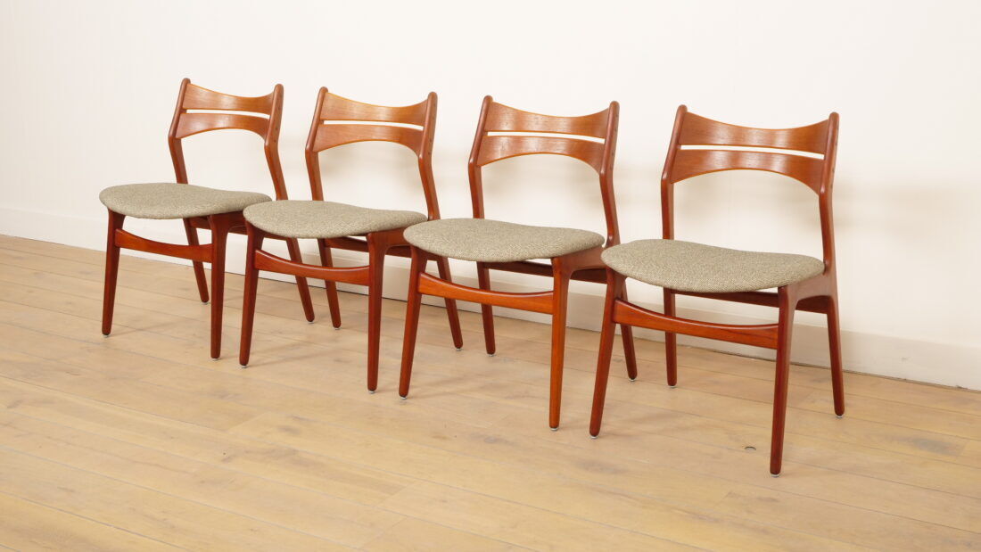 4 x dining chairs | Erik Buch | Model 310 | Teak | re-upholstered