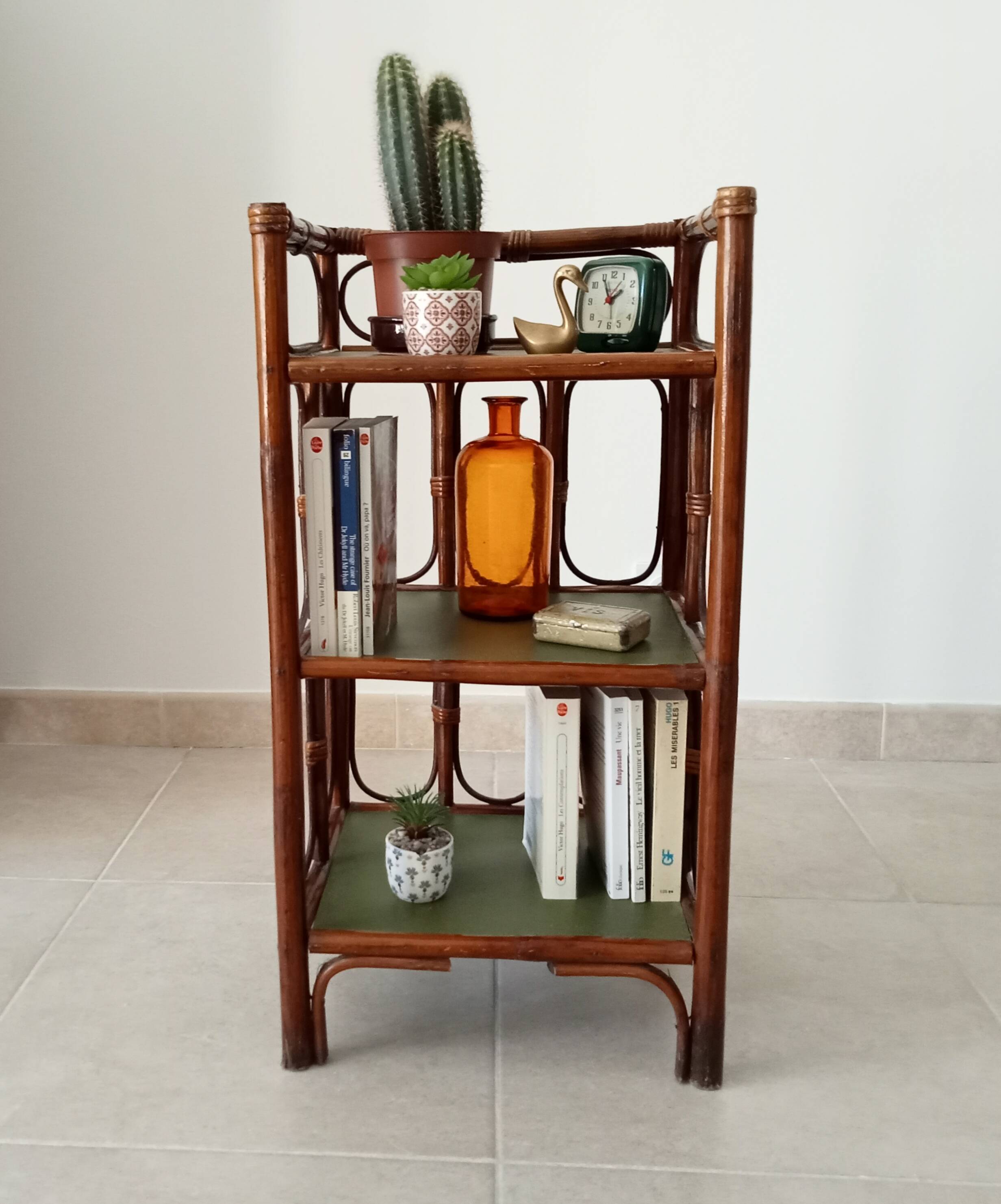 Vintage stand shelf in bamboo and rattan