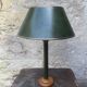 Lampe vintage en simili cuir vert