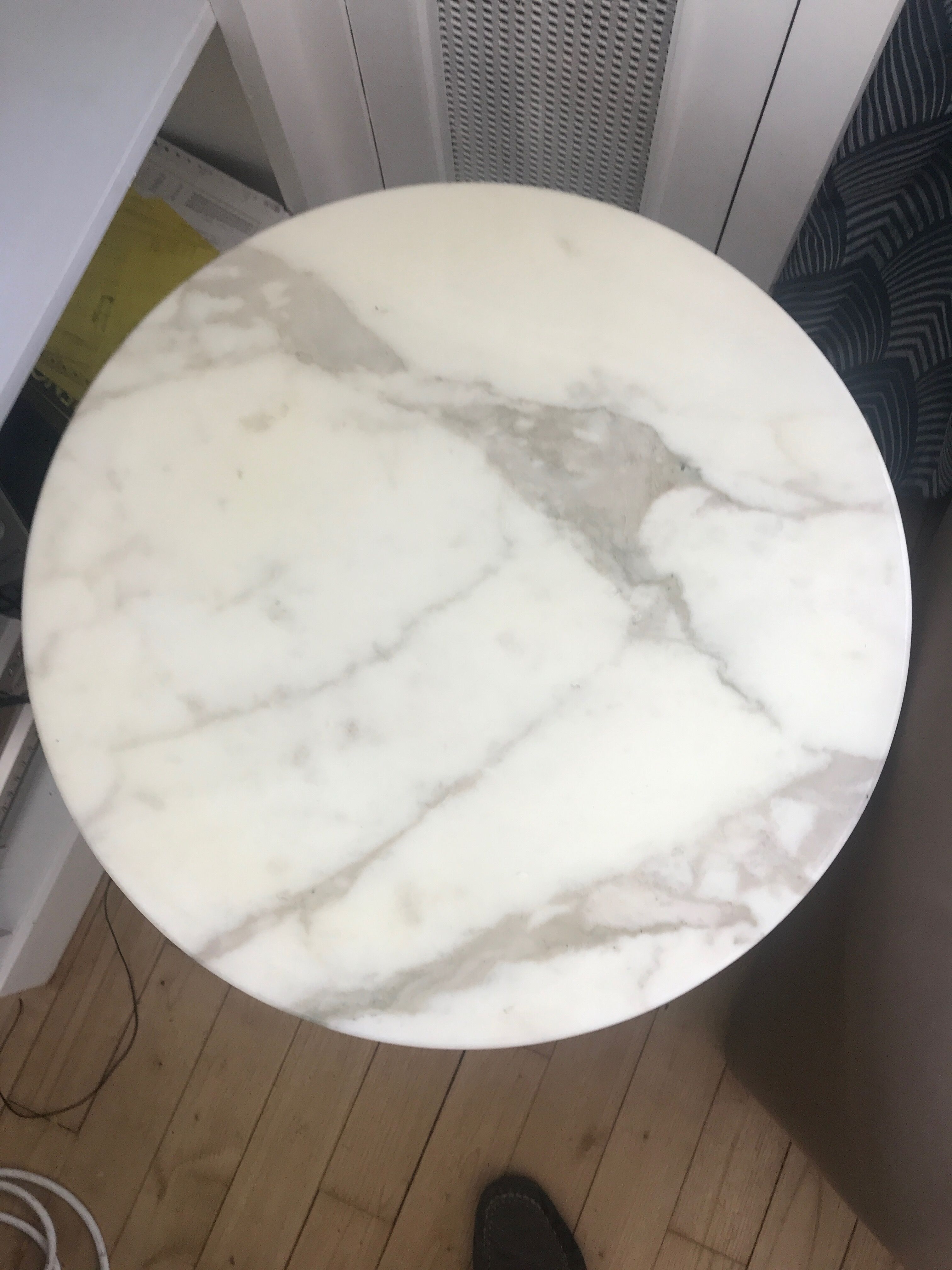 Side table by Eero Saarinen knoll edition of the 80s