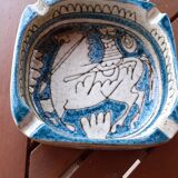 Ashtray or pocket emptying