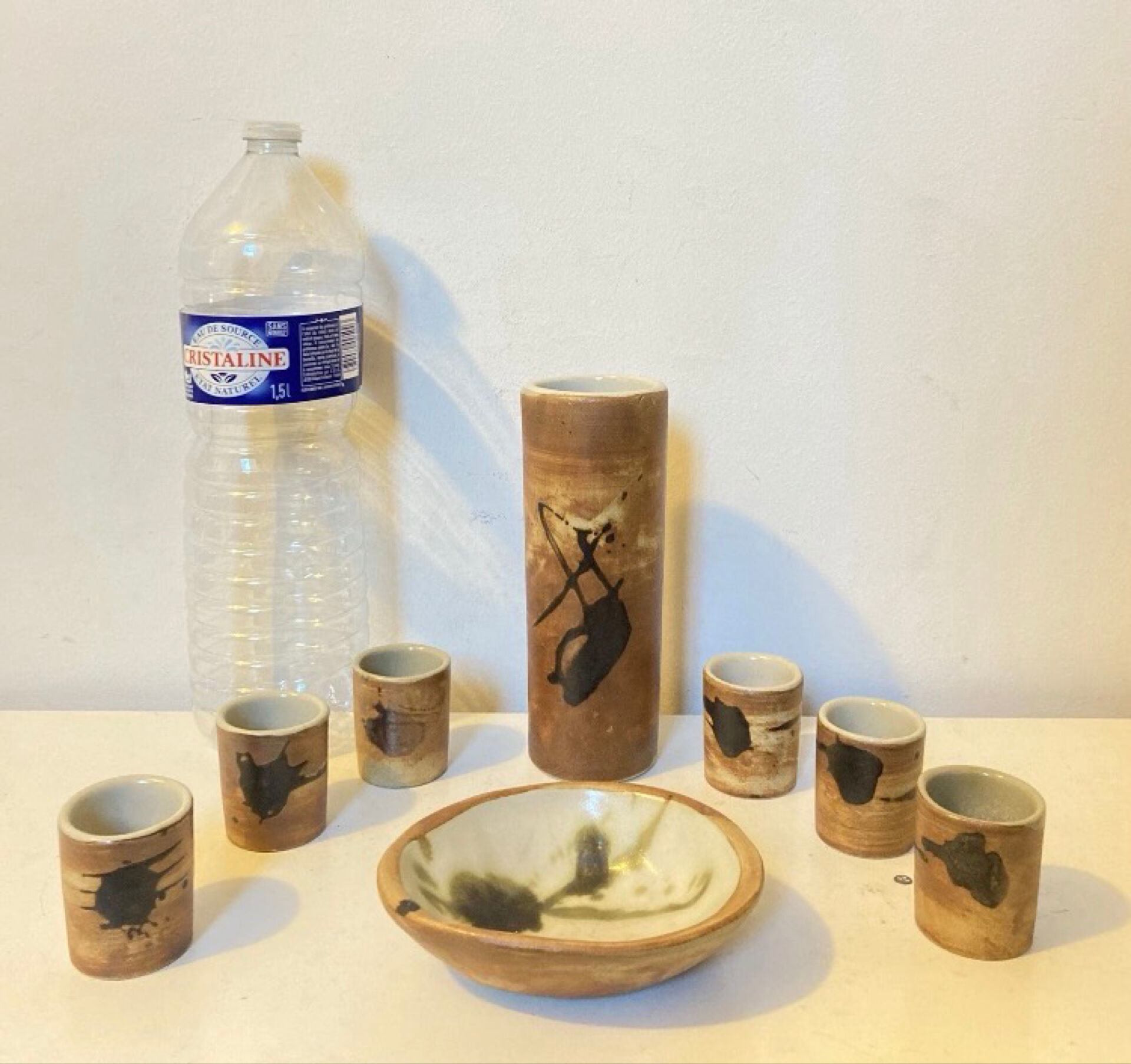 Varnished stamped La Colombe alcohol service from the 1950s/60s.