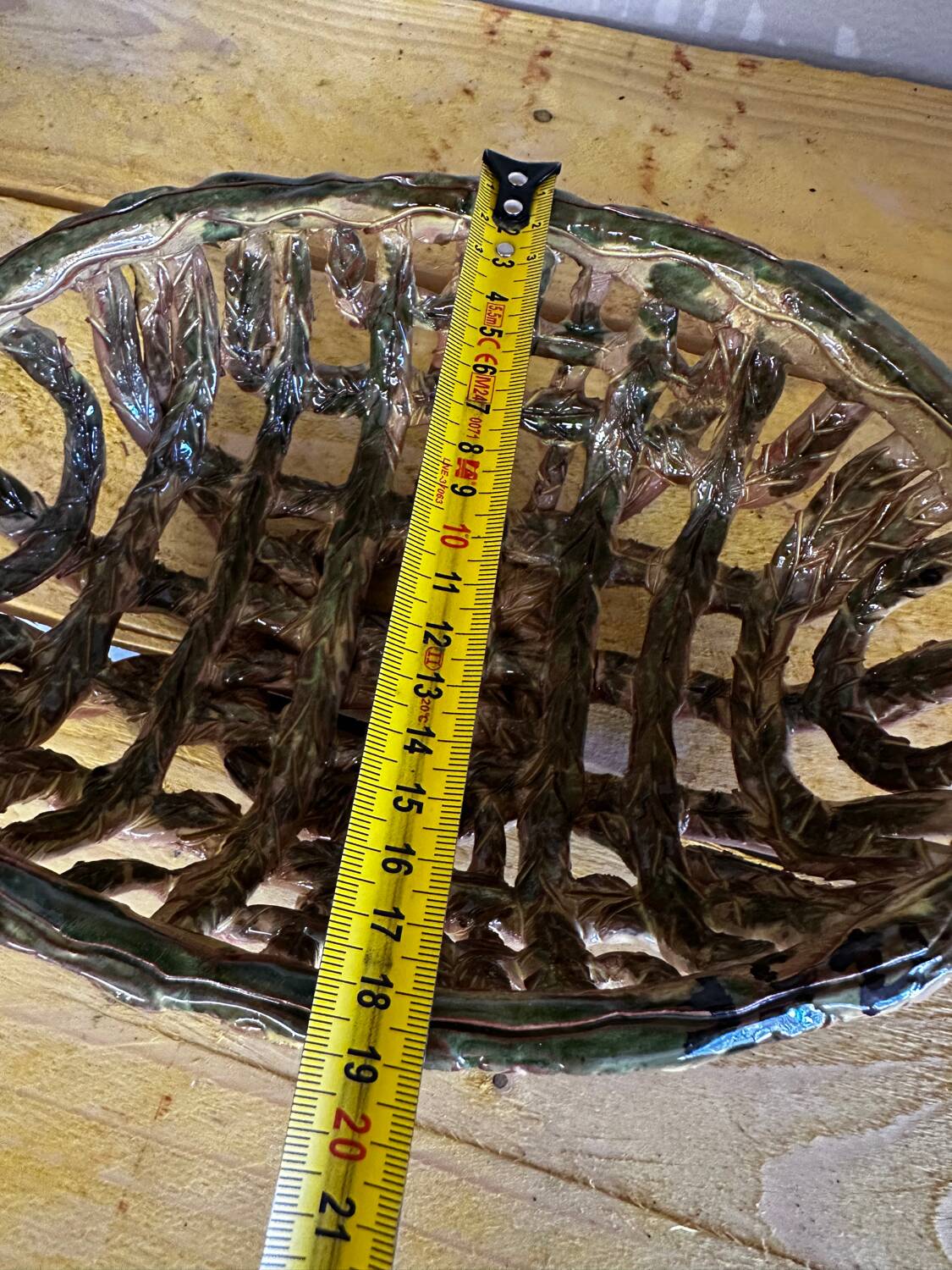 Vintage woven ceramic basket / empty pocket 19 / 25 cm