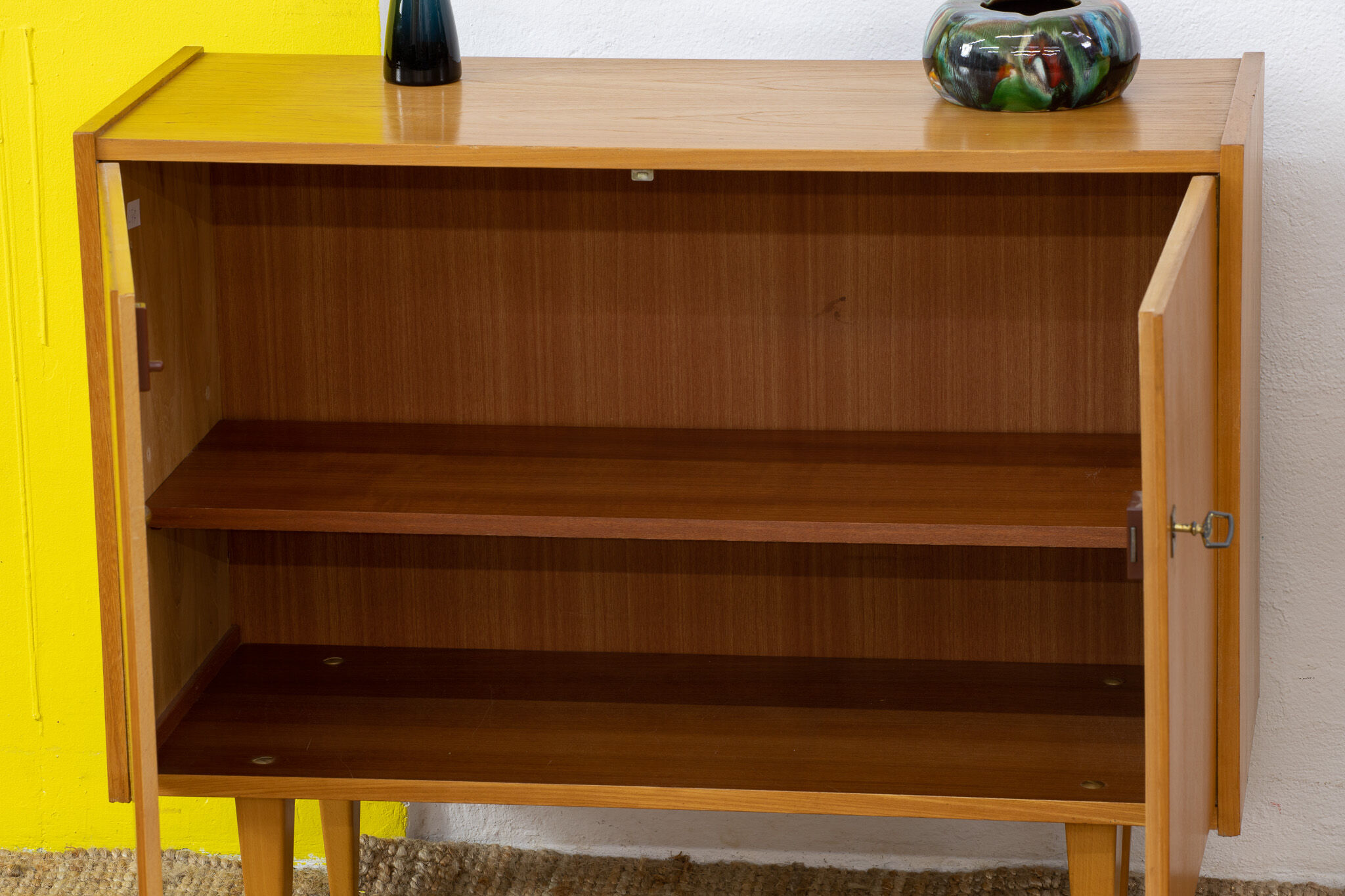 Scandinavian sideboard 90 cm