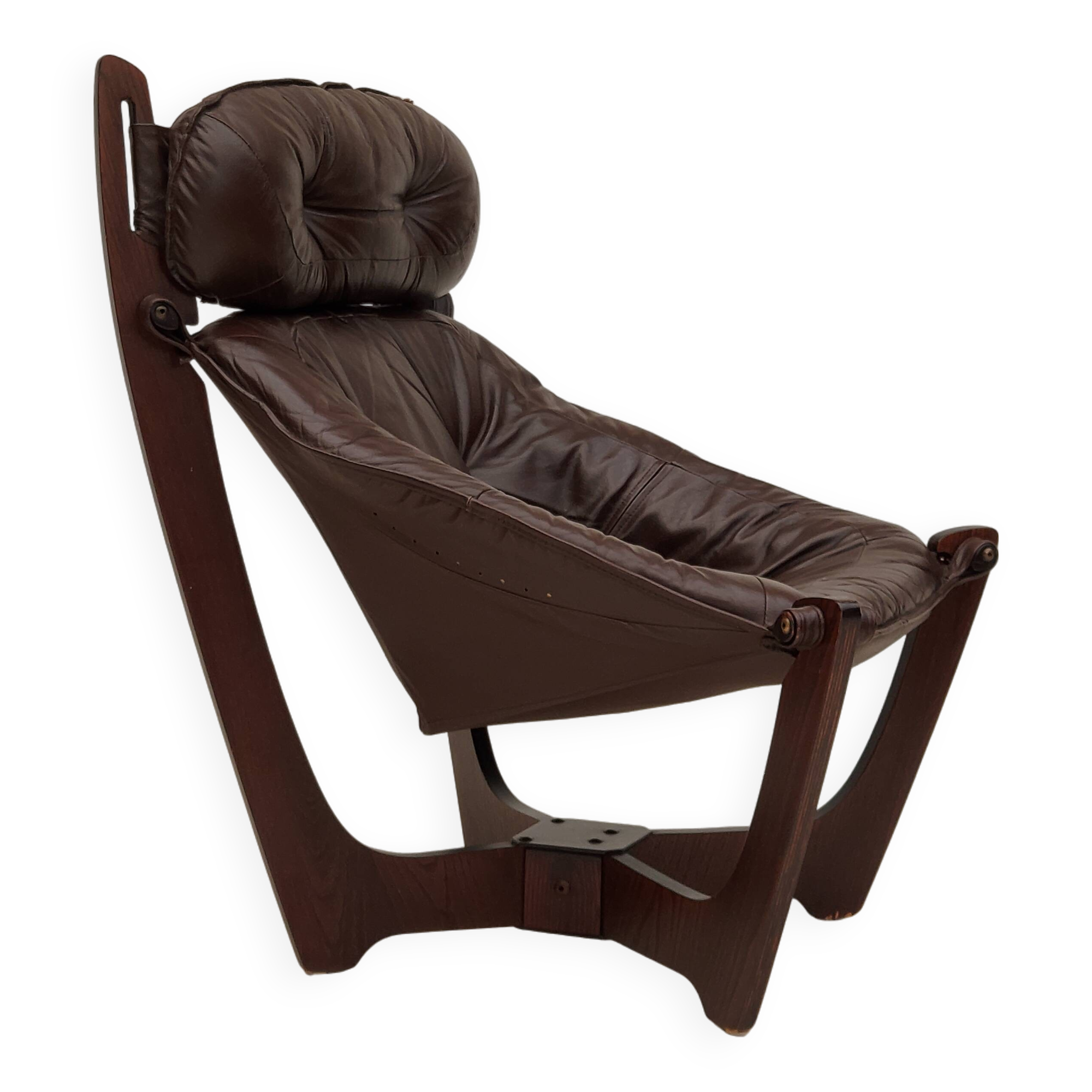 Années 1970, design norvégien par Odd Knutsen pour Hjellegjerde Møbler, chaise longue modèle "Luna", originale.