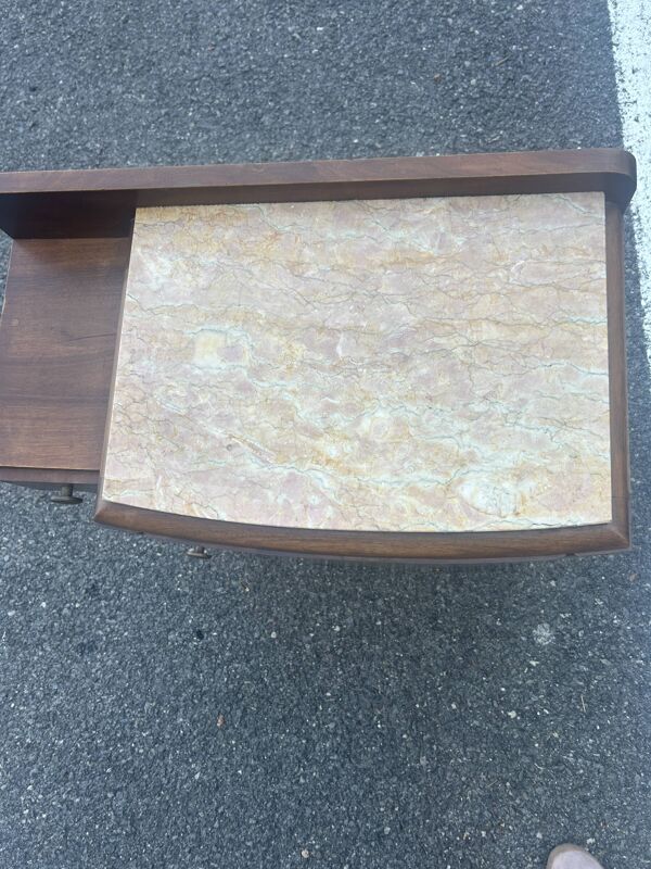 Table de chevet Art Déco en noyer flammé, plateau en marbre – Années 1930