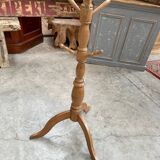 Free-standing coat rack