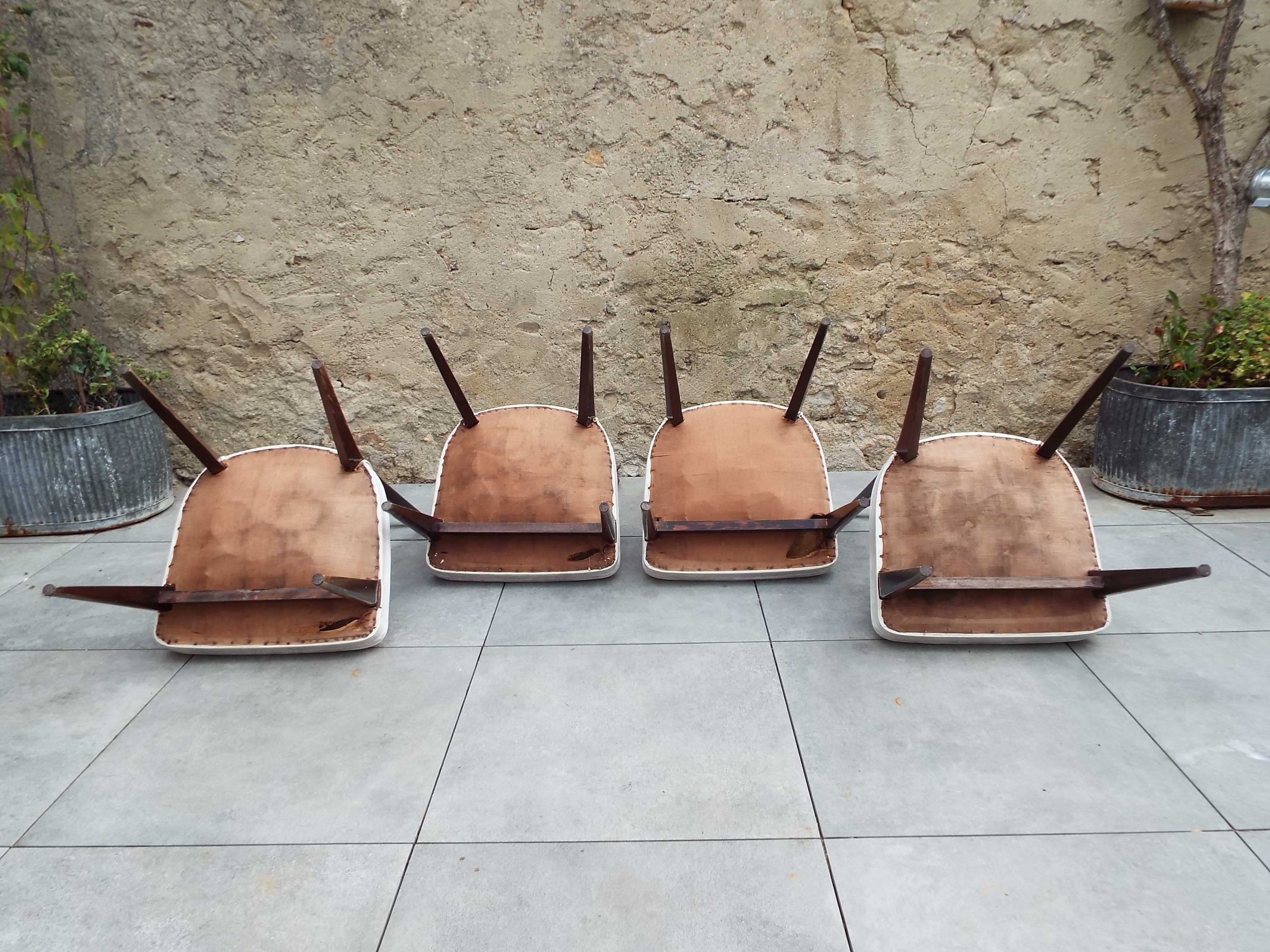4 skaÏ chairs