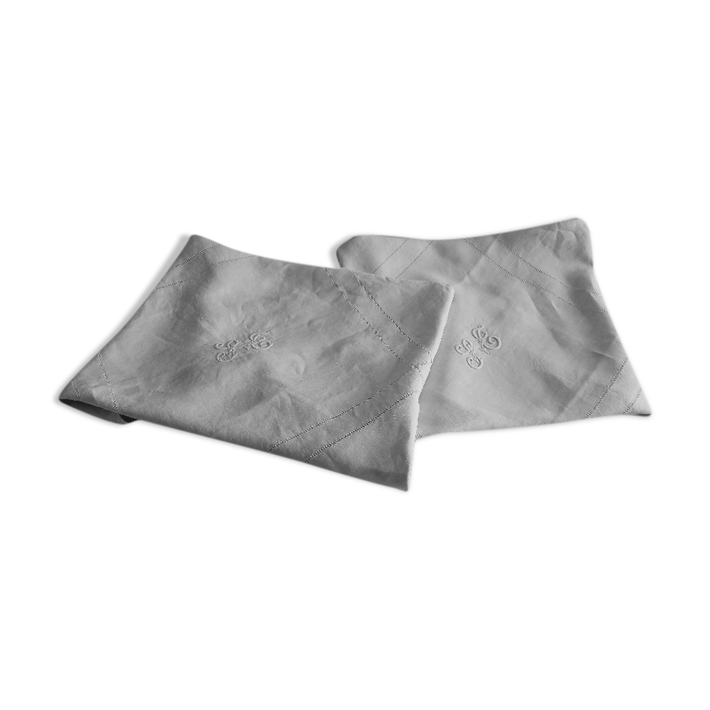 Lot de 2 taies d'oreiller, coton blanc , monogramme  LT
