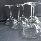 6 blown glass champagne glasses with cut bee decoration
