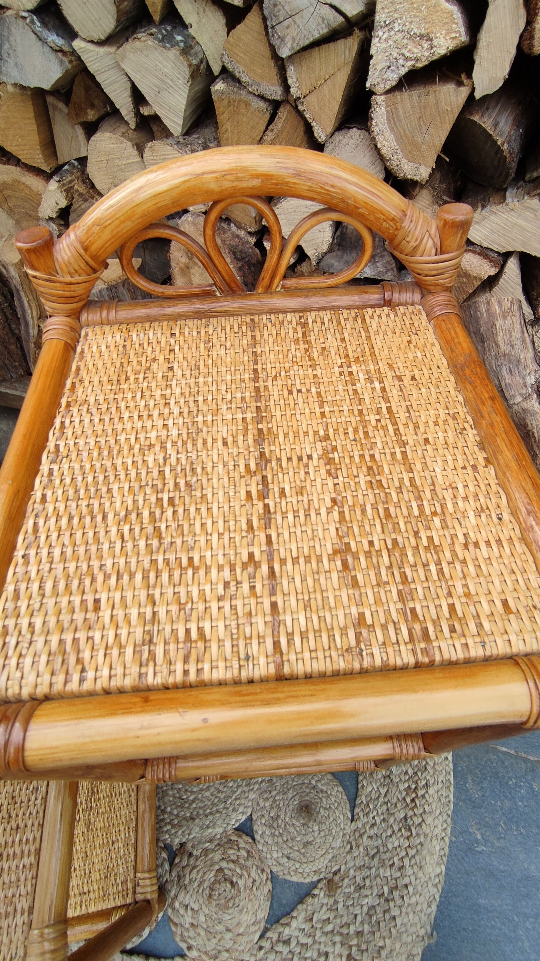 Chevets table de nuit en rotin vintage