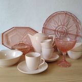 Plat de service à compartiments en verre pressé rose Art Déco