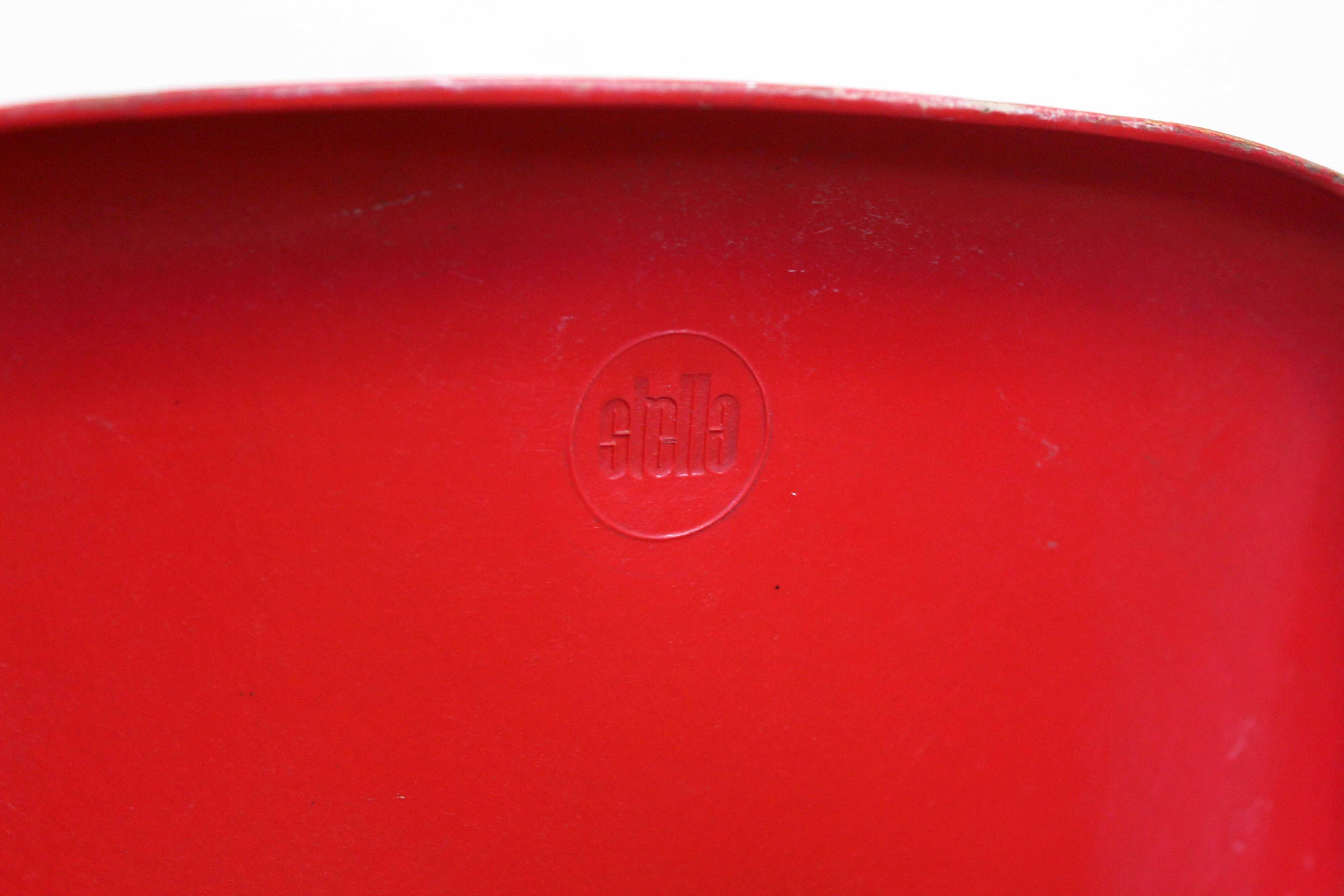 Pair of Stella fiberglass chairs