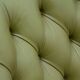 Fauteuil Chesterfield en cuir vert olive