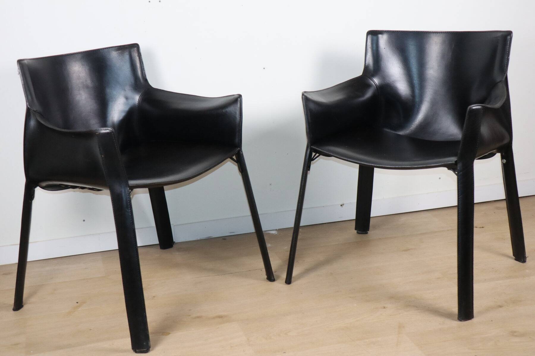 Fauteuil vintage en cuir noir - Années 80