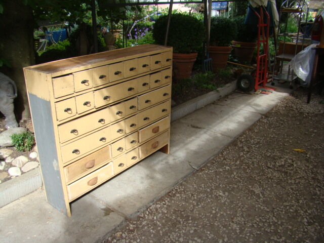 Handcrafted multitiroir furniture.