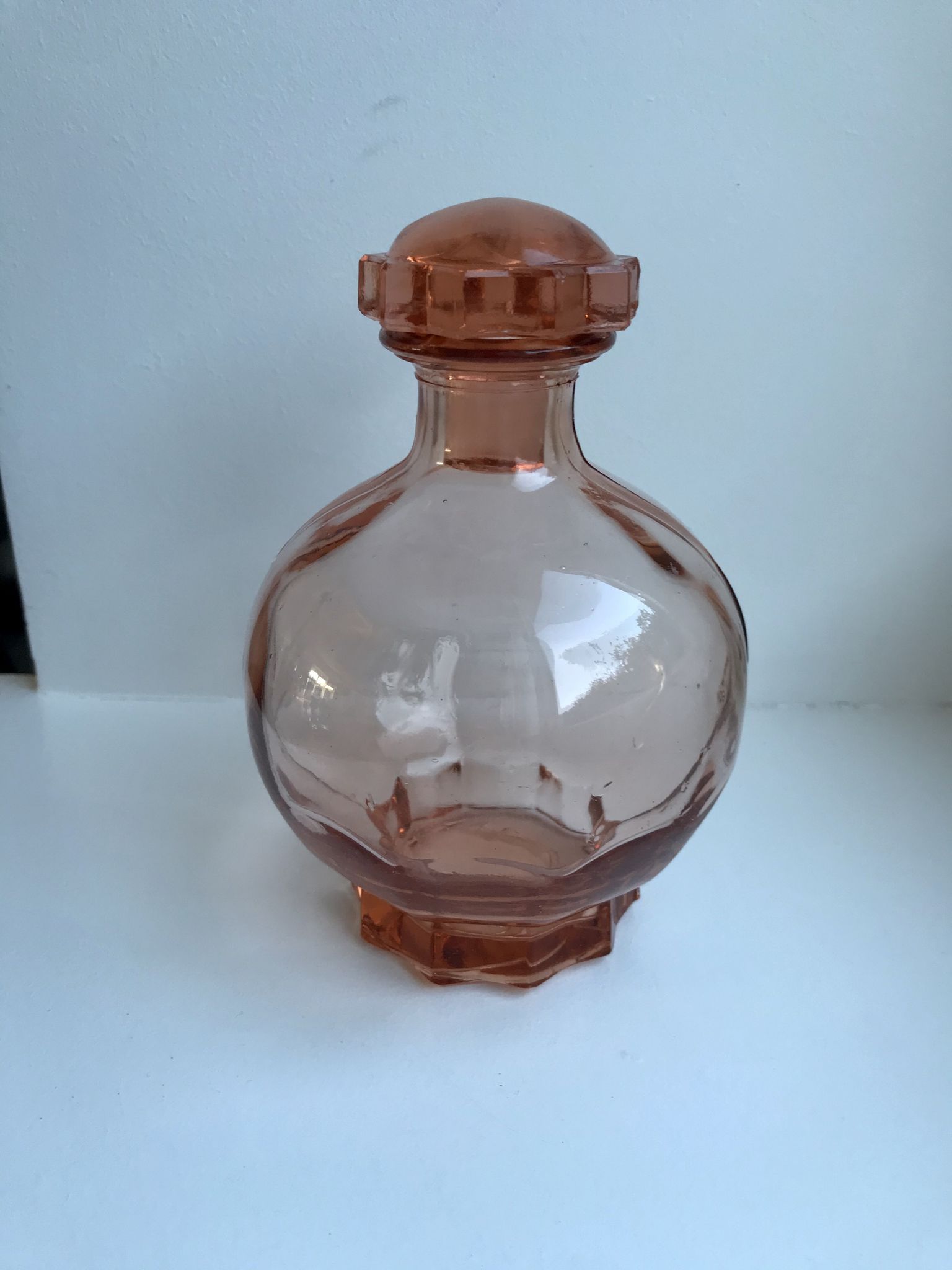Art deco pink glass decanter 40s