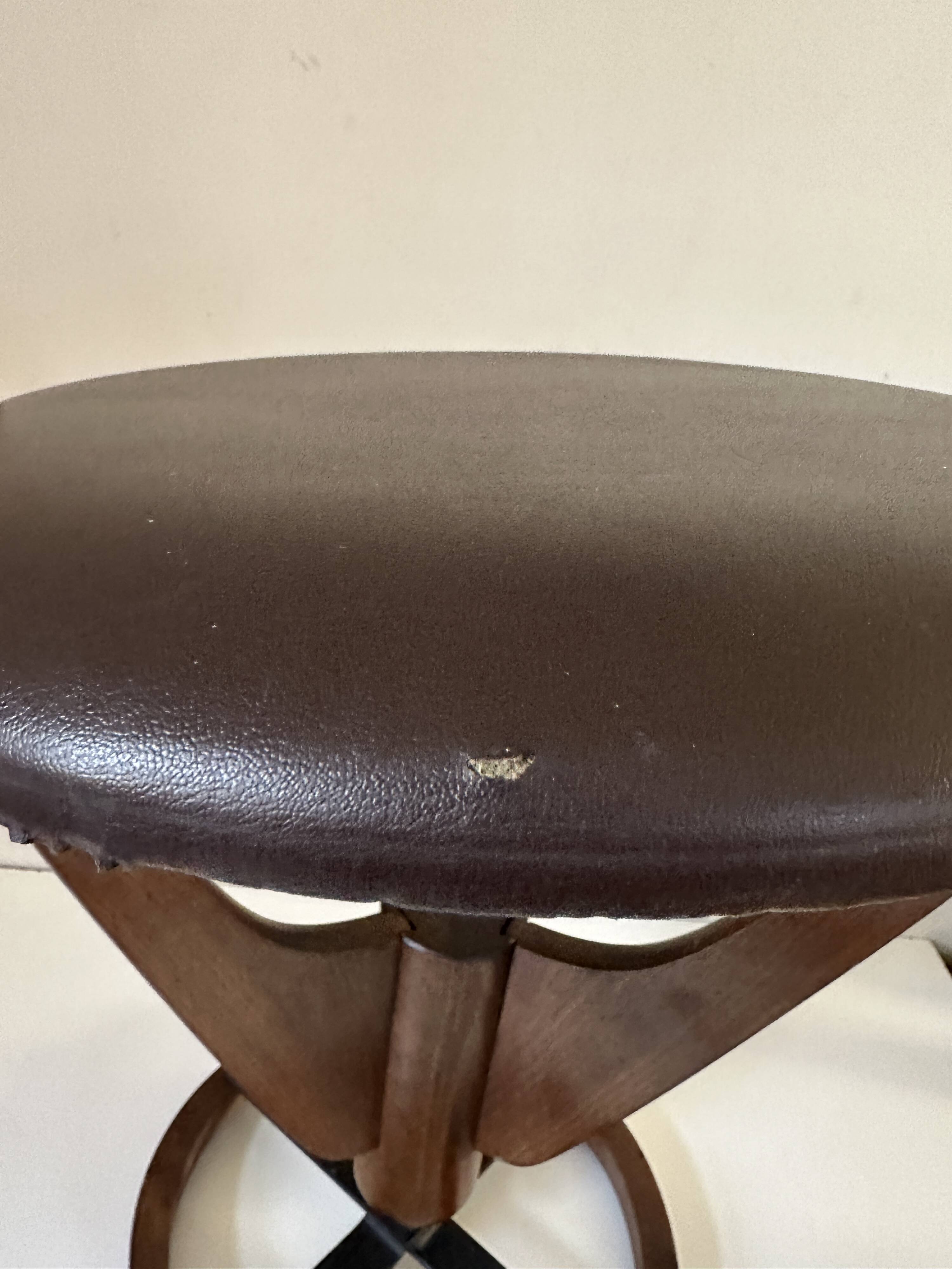 Vintage 60s tripod oak stool