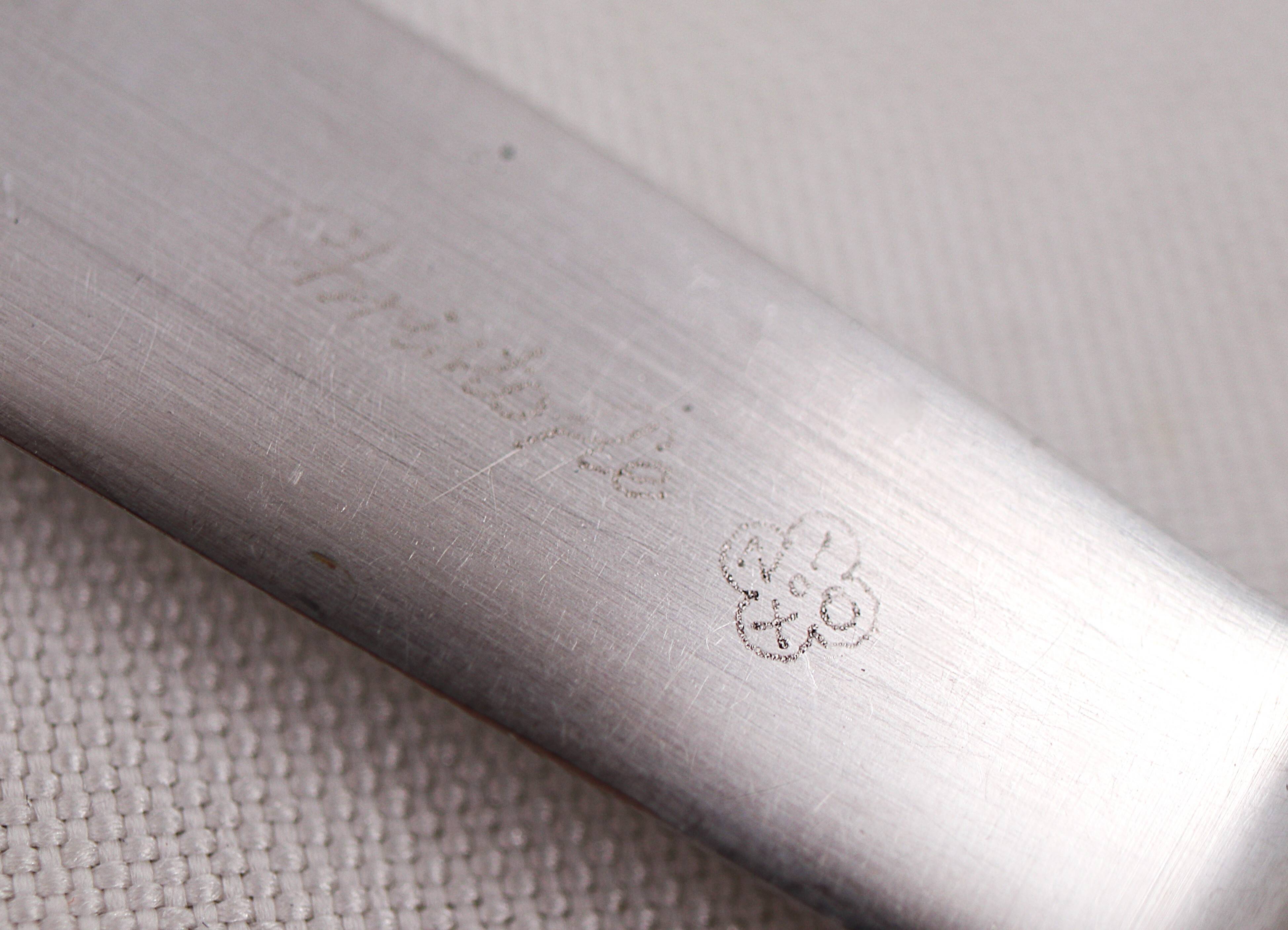 Christofle model Dax, 6 dessert, cheese, and side knives, silver metal.