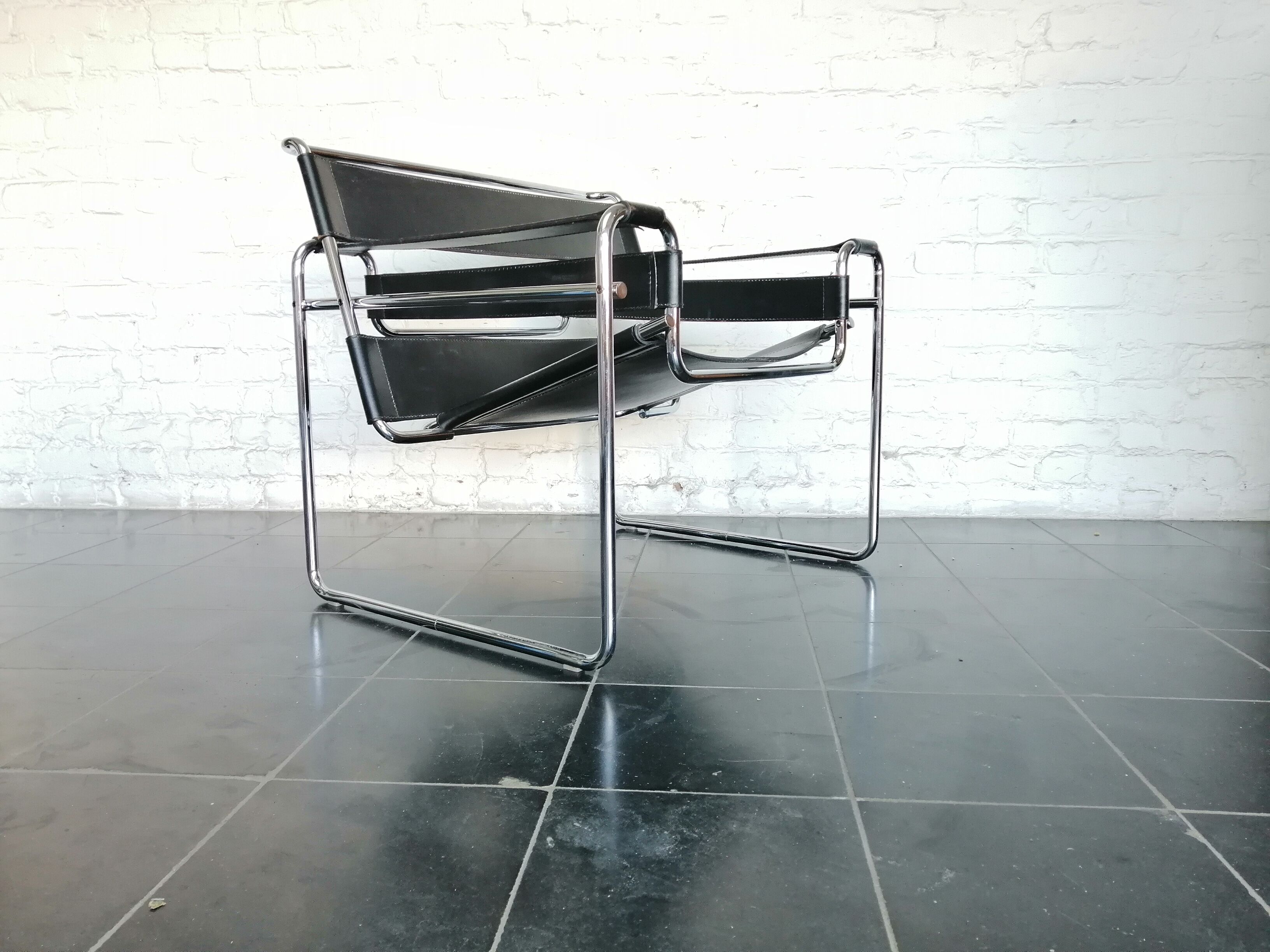 Fauteuil B3 Wassily par Marcel Breuer pour Gavina