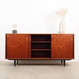 Buffet en teck, design danois, années 1960, designer : EW Bach