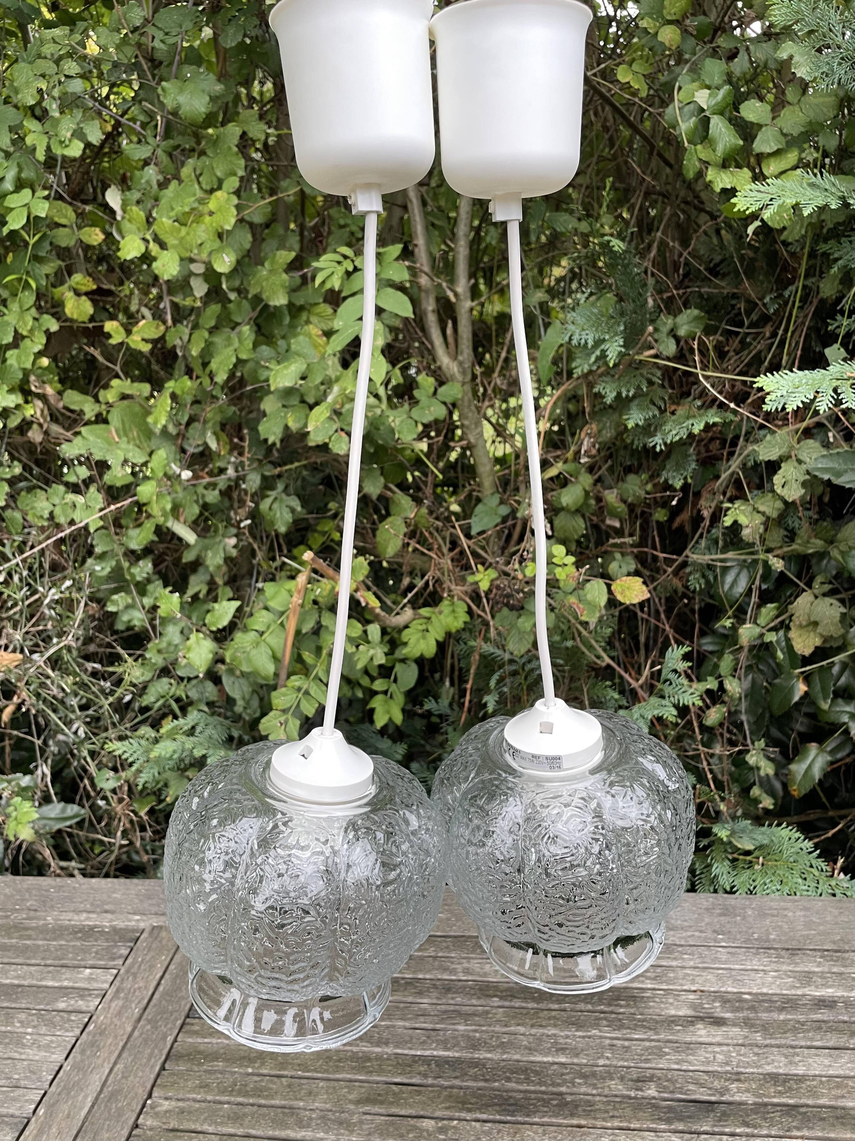 Double Mathias pendant lights ref SU004 in transparent glass in relief corolla shape