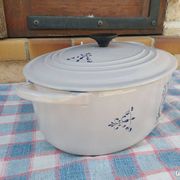 Le Creuset collection, old enamelled cast iron casserole, beautiful condition