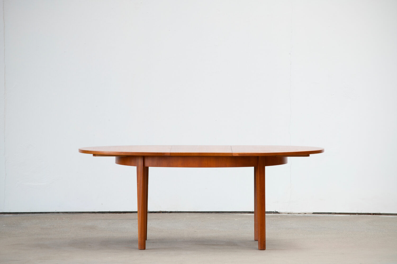 Scandinavian table in blond teck 1960