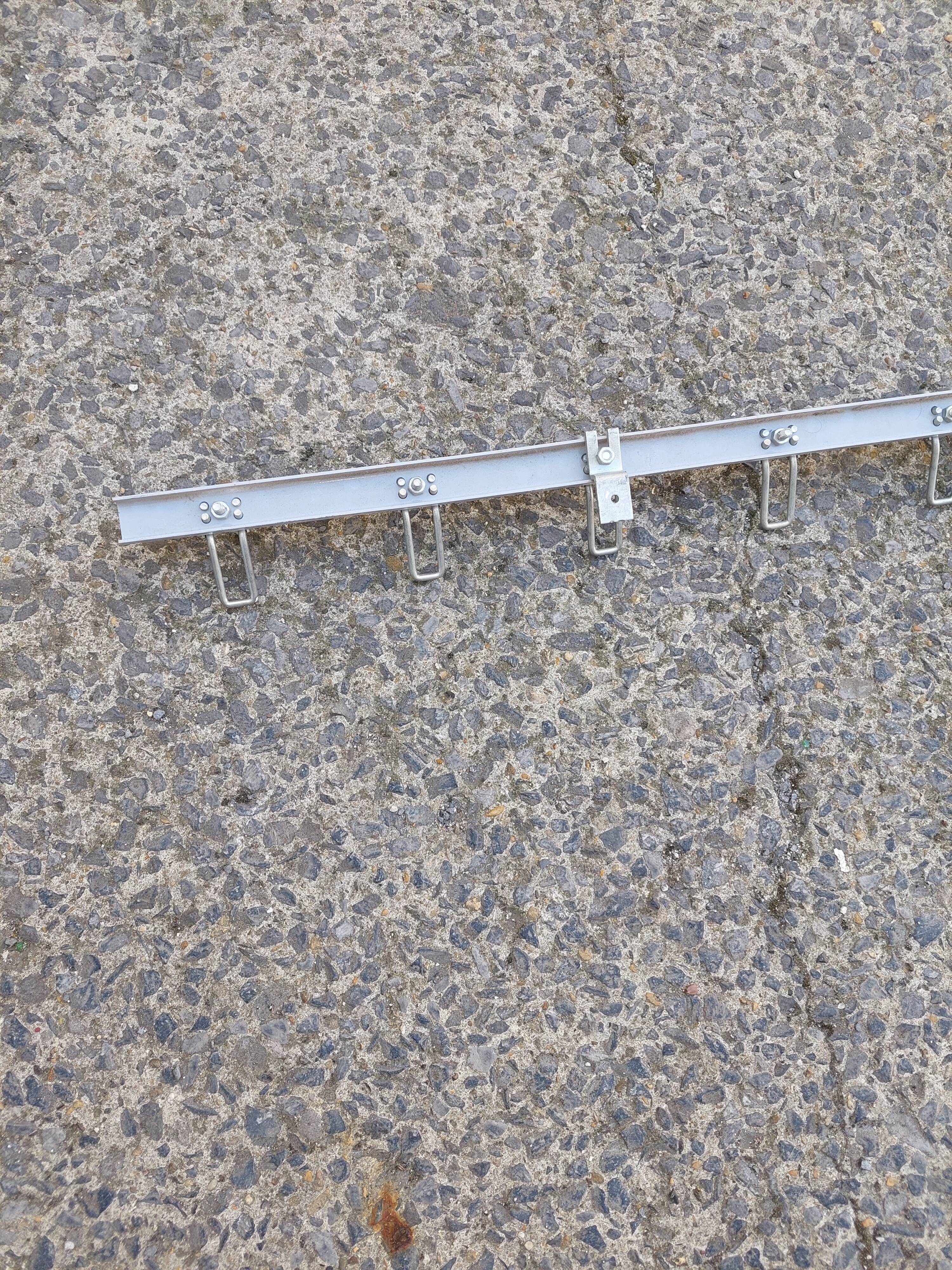 Set of 2 metal wall coat rack