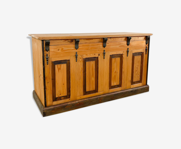 Comptoir de magasin en bois de pin