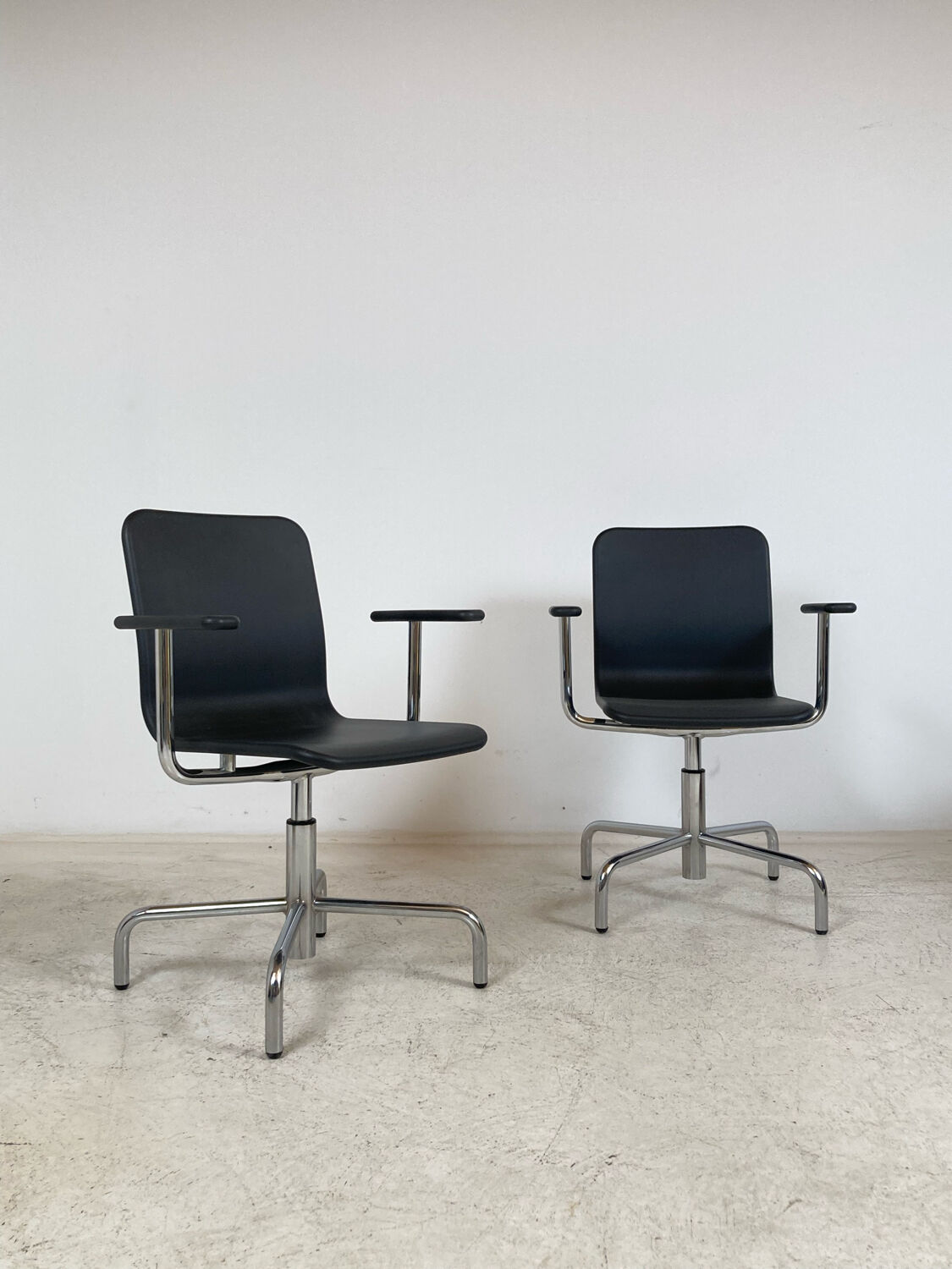 Soho armchair by Naoto Fukasawa for Magis