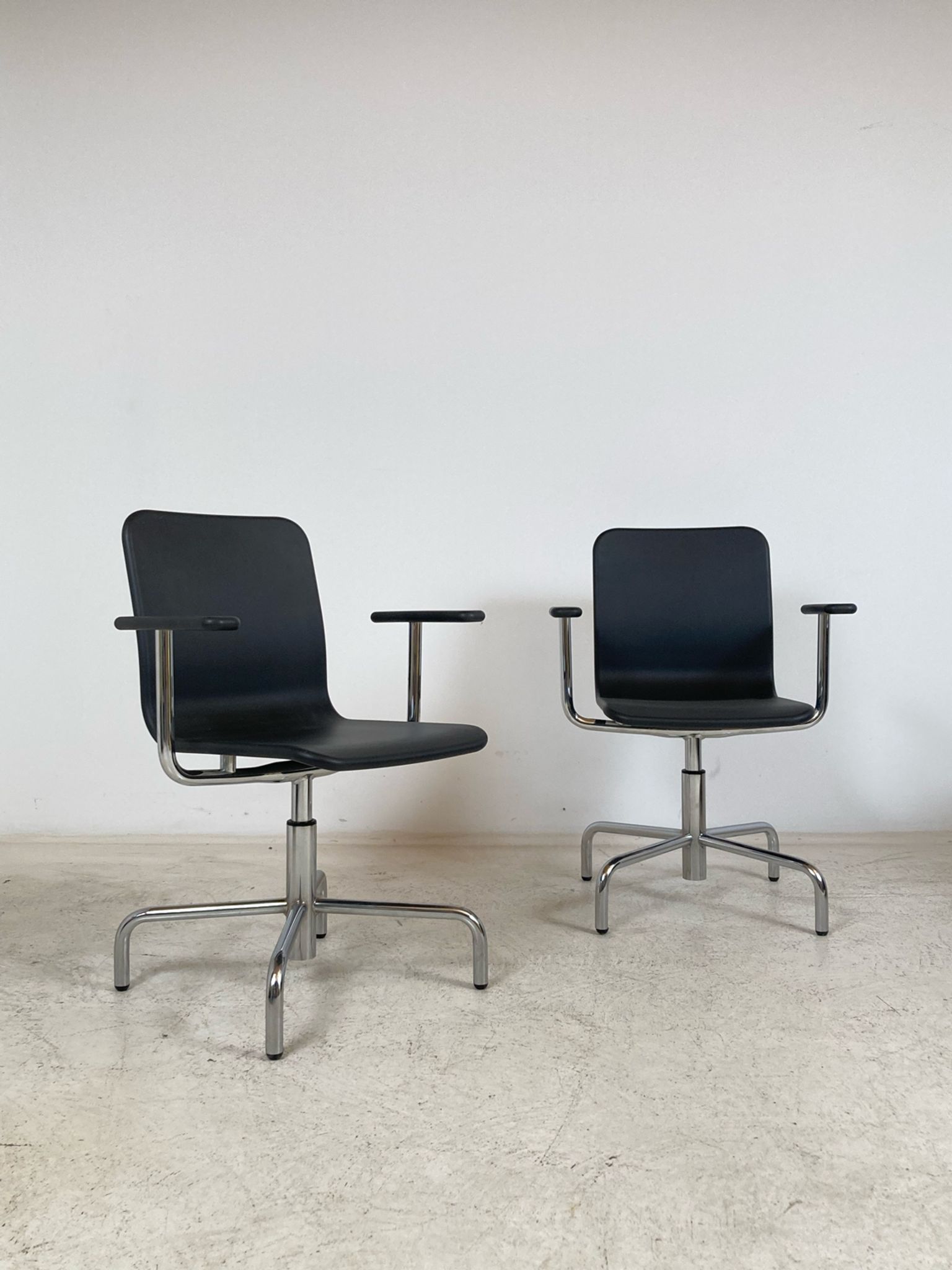 Soho armchair by Naoto Fukasawa for Magis
