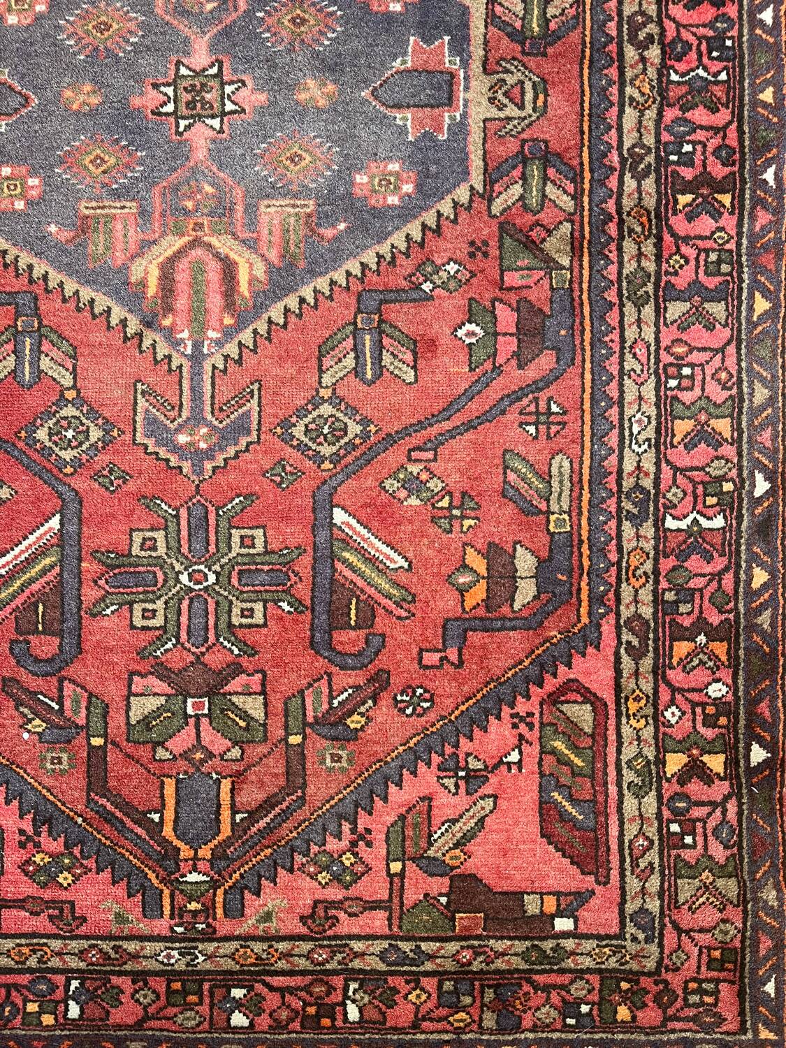 Antique Persian Handmade Oriental Rug 200cmx125cm