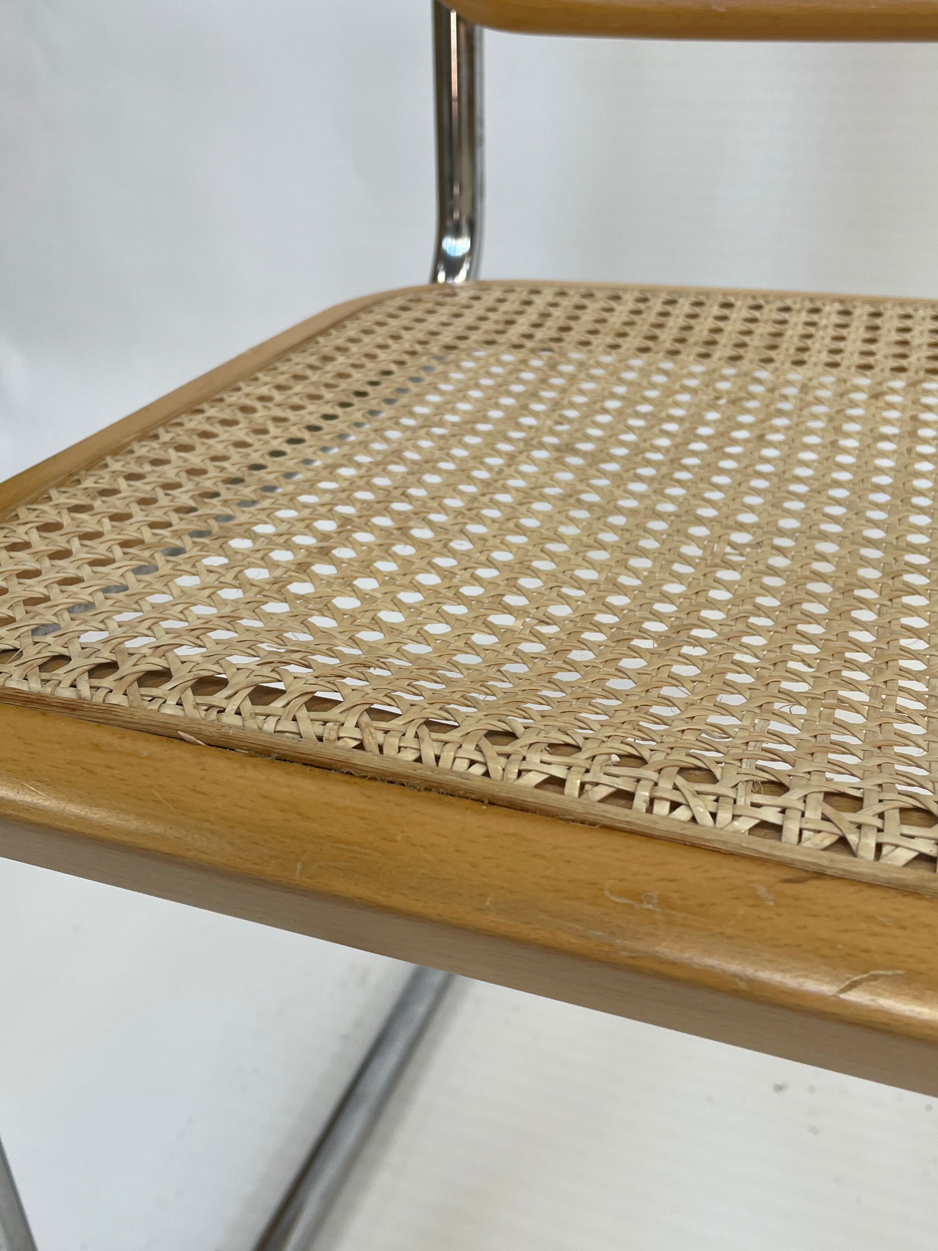 Cesca design chair b32 model