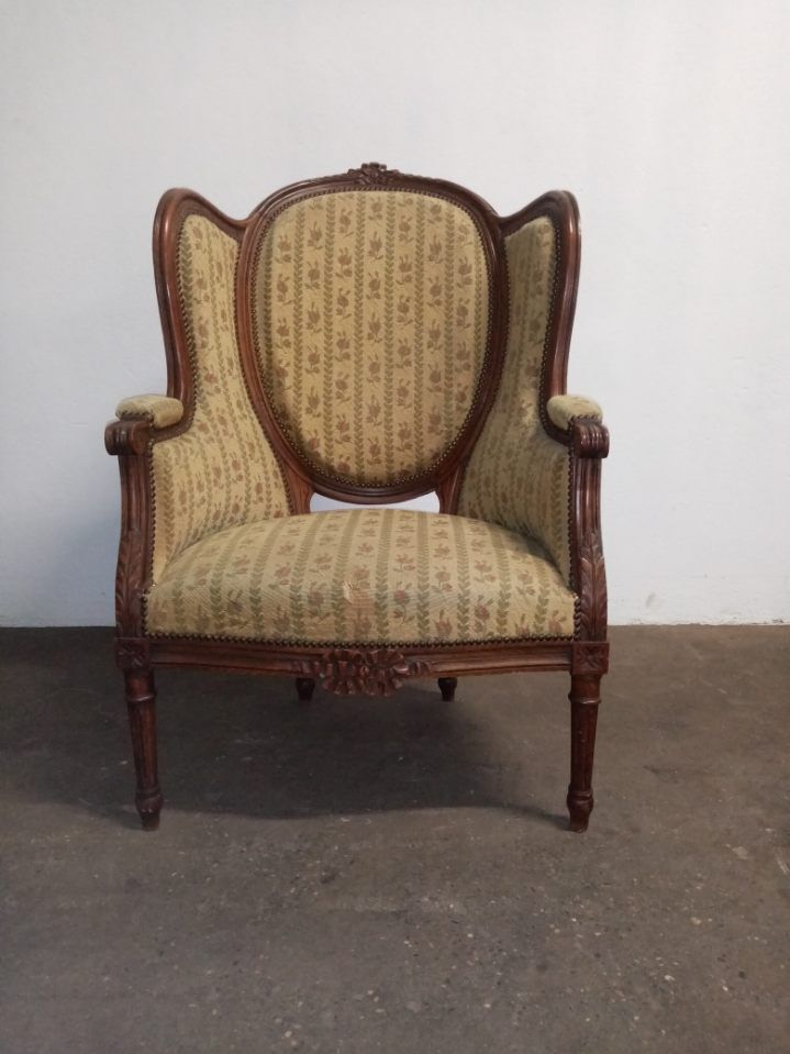 Armchair Shepherdess Louis XVI medallion in walnut fabrics in small cross stitch