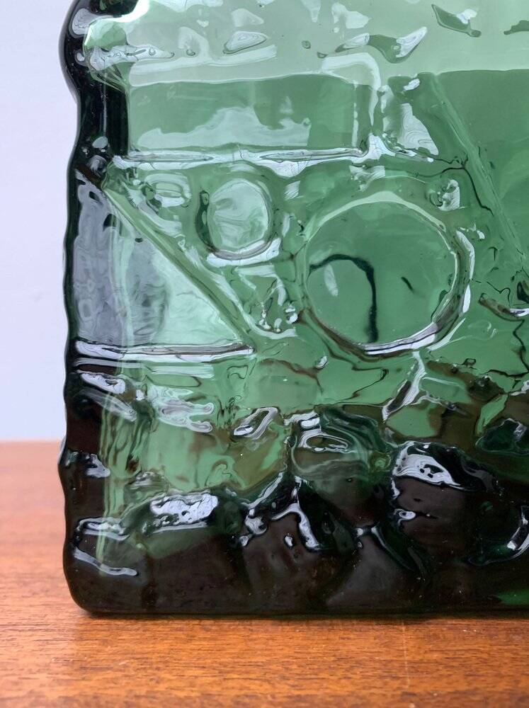 Swedish brutalist glass vase from the mid-century by Göte Augustsson for Ruda, 1960s.