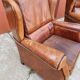 Paire de fauteuils club en cuir des années 1980
