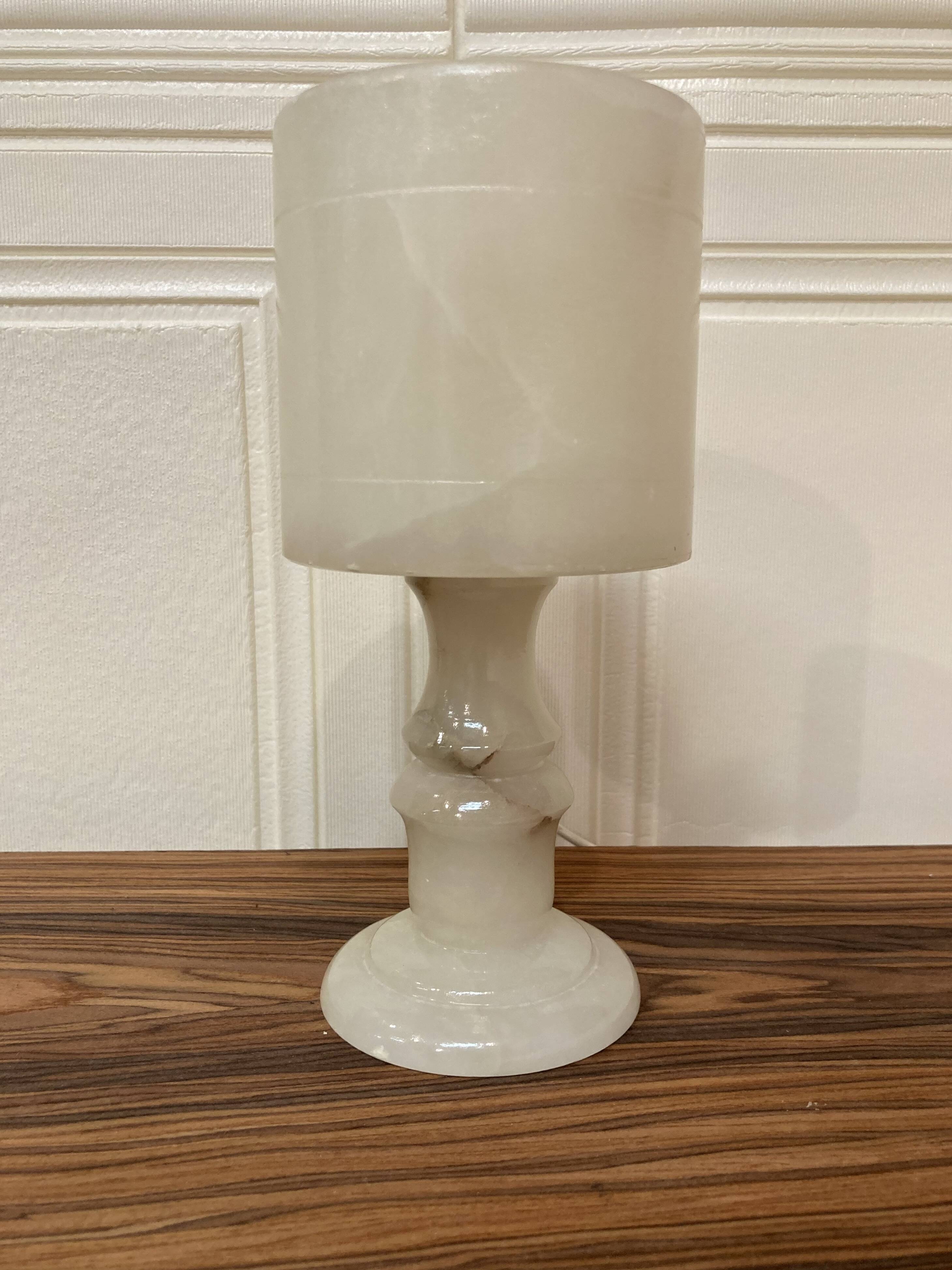 Lampe en albâtre design 1950.