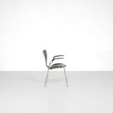 Model "3207" chair by Arne Jacobsen for Fritz Hansen, Denmark.