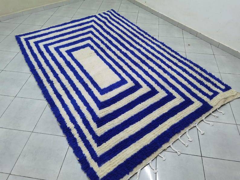 Handmade traditional Beni Ouarain rug size 200/300 cm