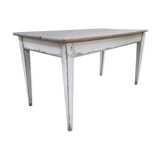 Farm table