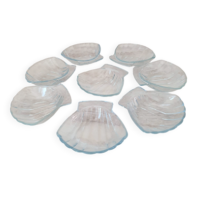 8 petites assiettes de présentation / moules en verre transpar